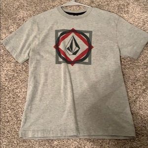 Volcom grey t-shirt